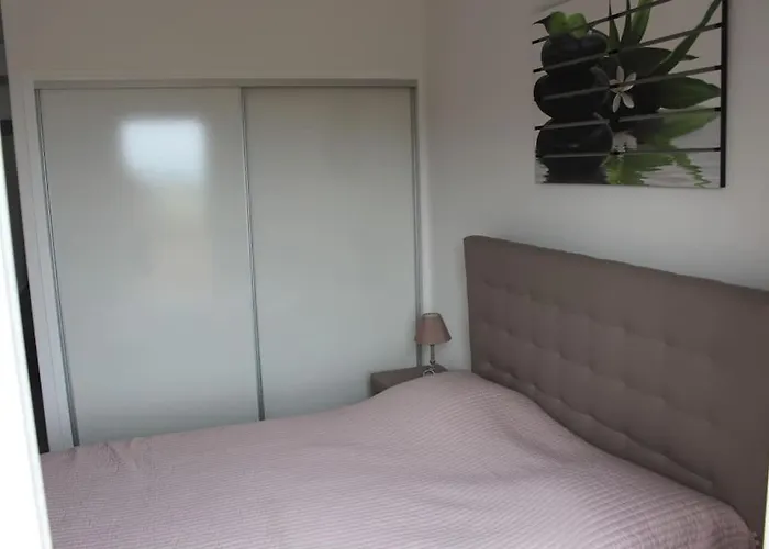 Vila Alpanna Cirendinu