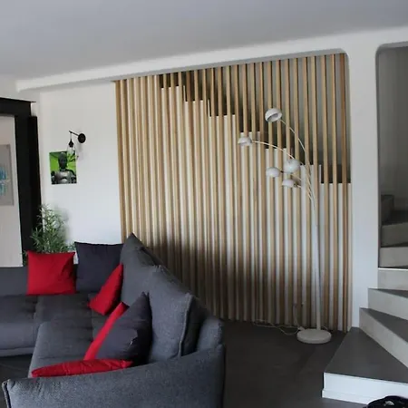 Villa Alpanna Cirendinu